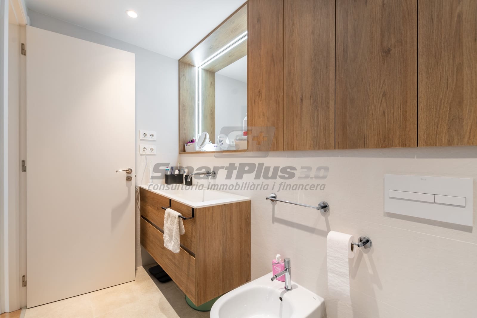 2 makuuhuone Kattohuoneisto myytävänä paikassa Barcelona kaupunki mukana 
autotalli - 865 000 € (Ref: 9795221)