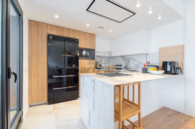 2 makuuhuone Kattohuoneisto myytävänä paikassa Barcelona kaupunki mukana 
autotalli - 865 000 € (Ref: 9795221)