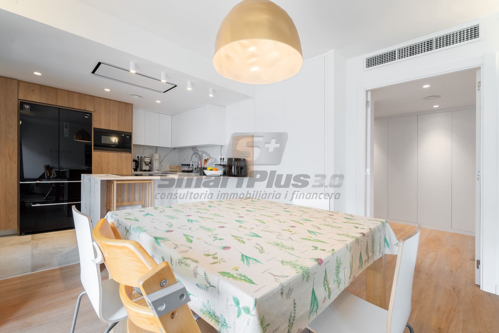 2 makuuhuone Kattohuoneisto myytävänä paikassa Barcelona kaupunki mukana 
autotalli - 865 000 € (Ref: 9795221)