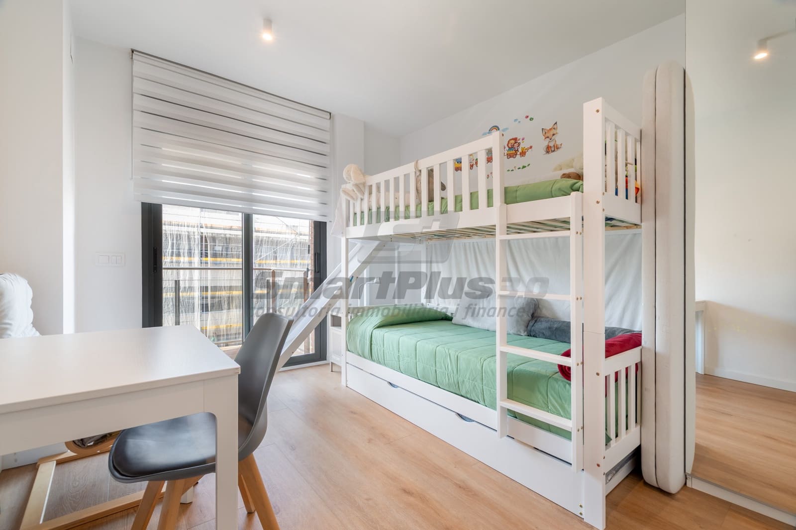 2 makuuhuone Kattohuoneisto myytävänä paikassa Barcelona kaupunki mukana 
autotalli - 865 000 € (Ref: 9795221)