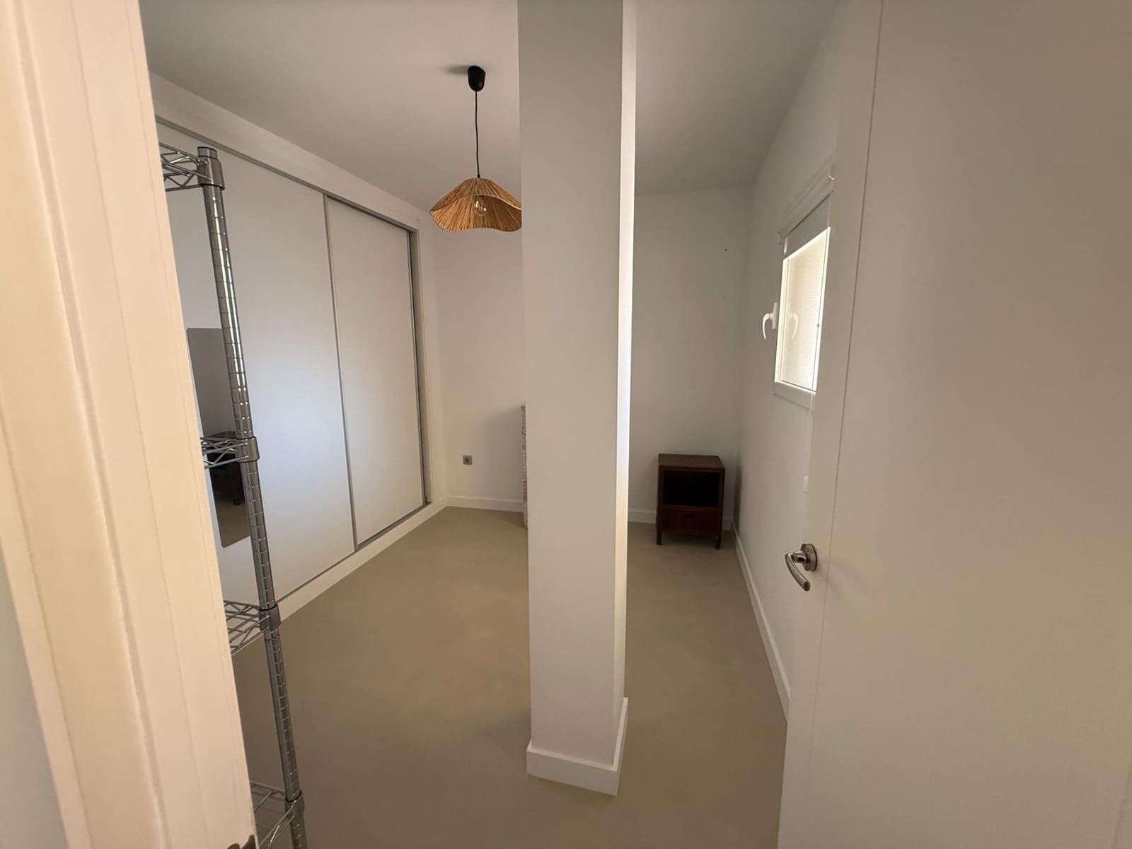 Penthouse de 2 chambres à louer à Alicante ville avec garage - 1 650 € (Ref: 10034044)