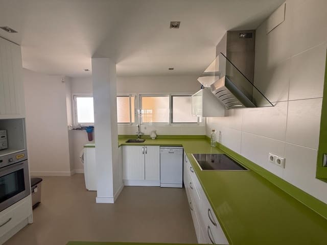 Ático de 2 habitaciones en Benalúa, Alicante / Alacant ciudad en alquiler con garaje - 1.650 € (Ref: 10034044)