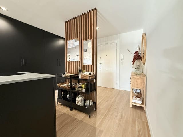 4 slaapkamer Flat te koop in Alicante stad met garage - € 590.000 (Ref: 10086248)