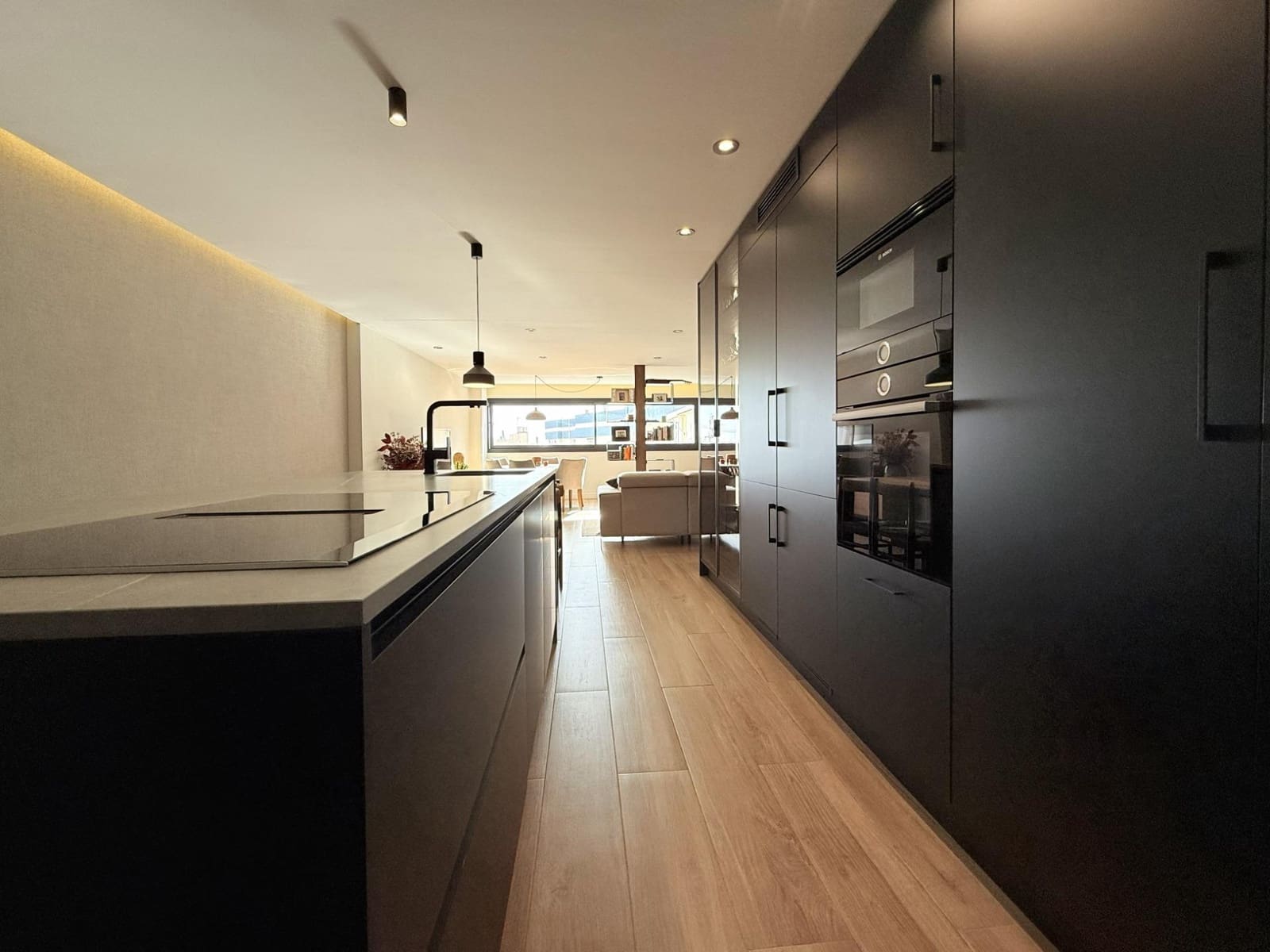 4 slaapkamer Flat te koop in Alicante stad met garage - € 590.000 (Ref: 10086248)