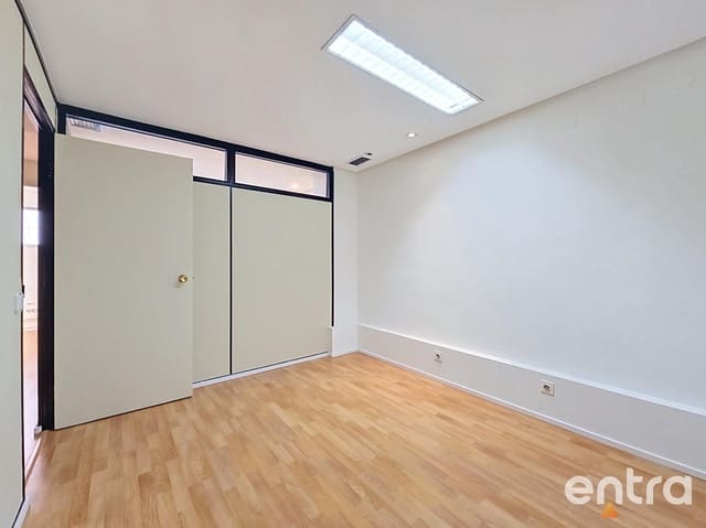 4 sypialnia Biuro na sprzedaż w Ensanche - Diputacion, Miasto Alicante / Alacant - 180 000 € (Ref: 10089768)
