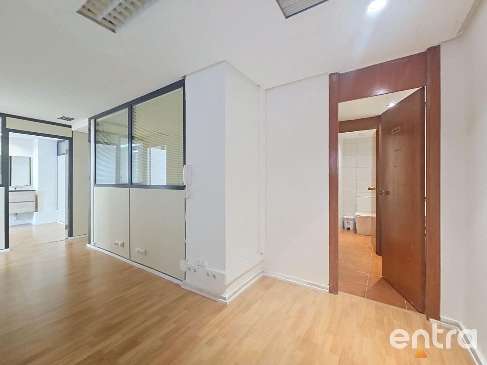 4 sypialnia Biuro na sprzedaż w Miasto Alicante / Alacant - 180 000 € (Ref: 10089768)