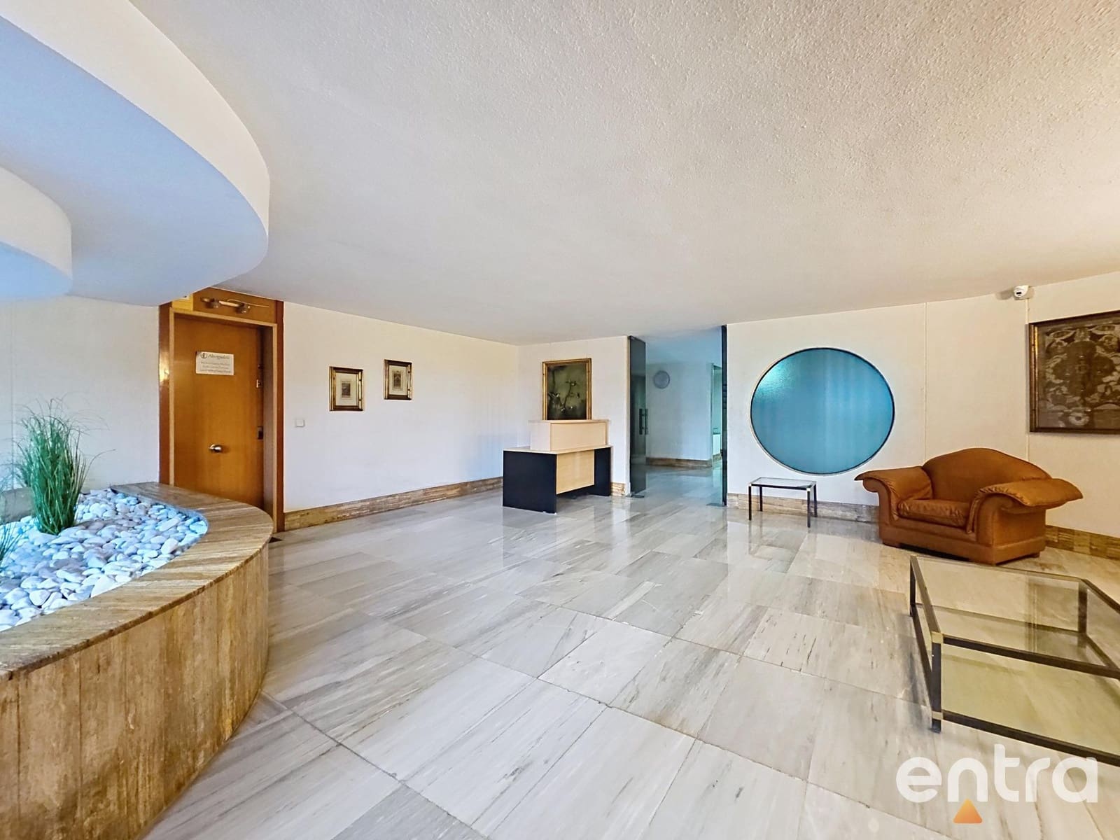 4 bedroom Office for sale in Alicante / Alacant city - € 180,000 (Ref: 10089768)