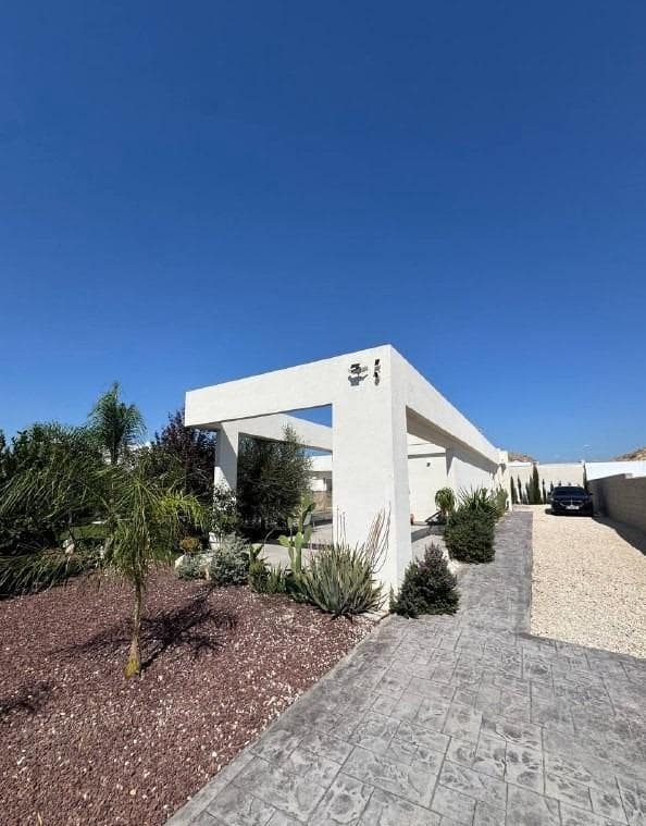 3 bedroom Villa for sale in Muchamiel / Mutxamel with pool - € 465,000 (Ref: 10109763)