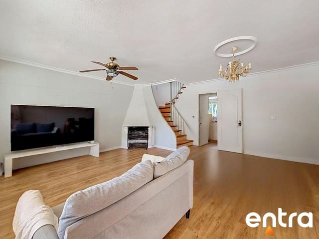 4 chambre Bungalow à vendre à Playa de San Juan, Alicante ville avec piscine garage - 465 000 € (Ref: 10132066)