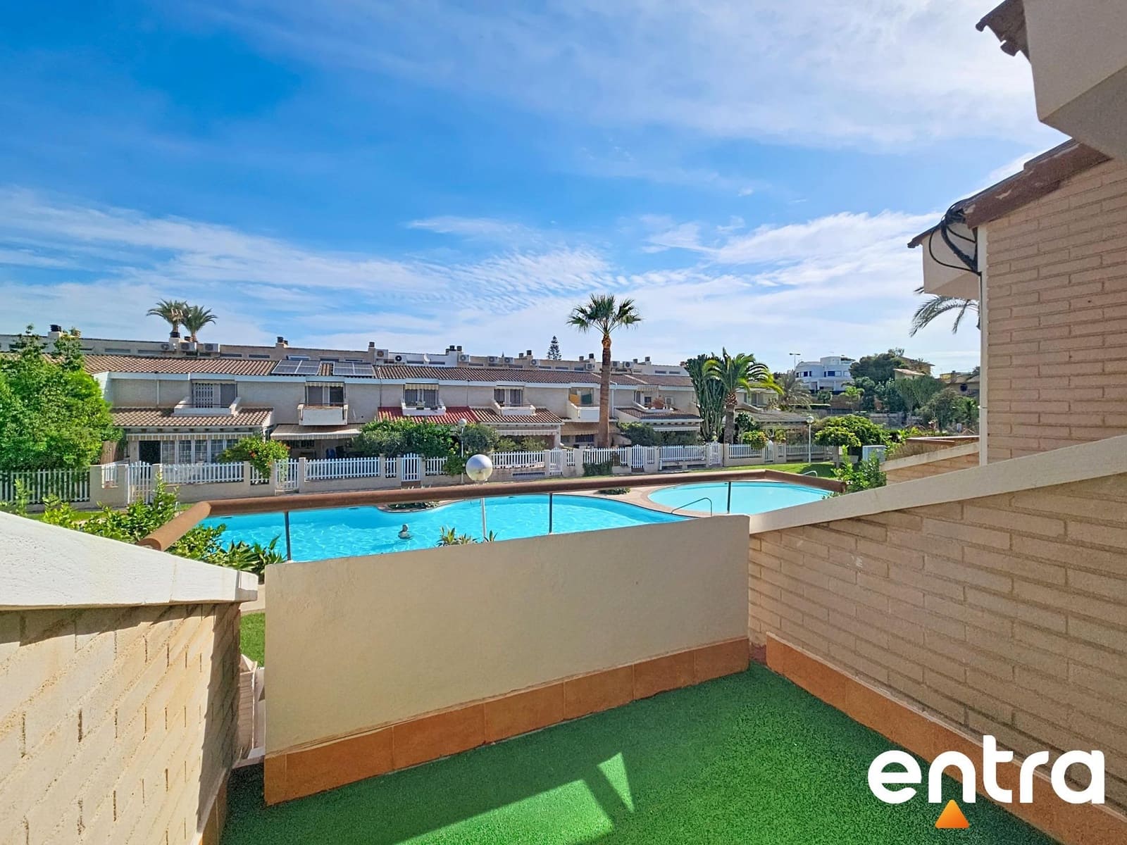 4 chambre Bungalow à vendre à Playa de San Juan avec piscine garage - 465 000 € (Ref: 10132066)