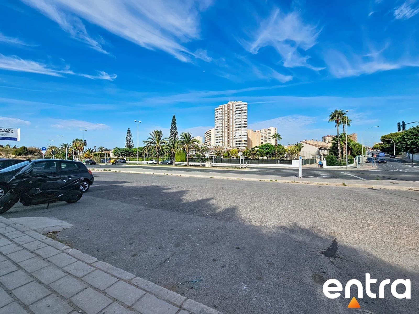 4 chambre Bungalow à vendre à Playa de San Juan avec piscine garage - 465 000 € (Ref: 10132066)