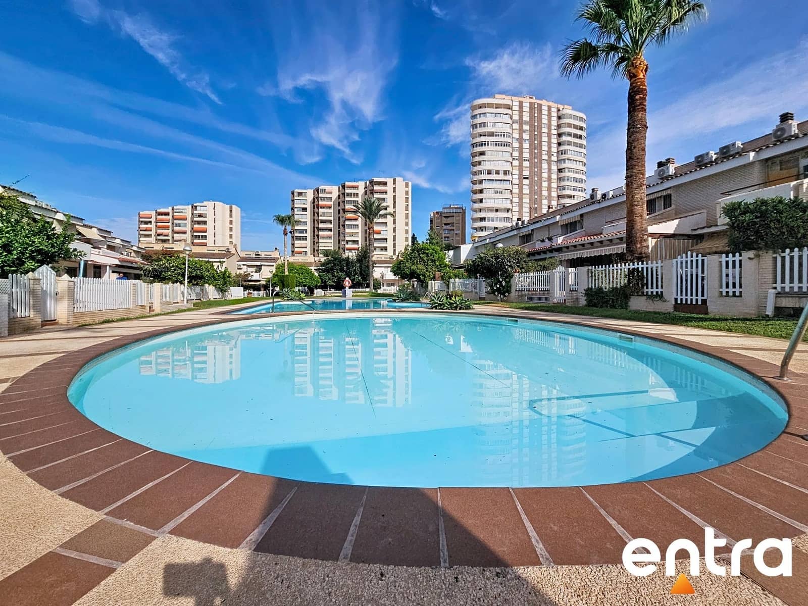 4 chambre Bungalow à vendre à Playa de San Juan avec piscine garage - 465 000 € (Ref: 10132066)