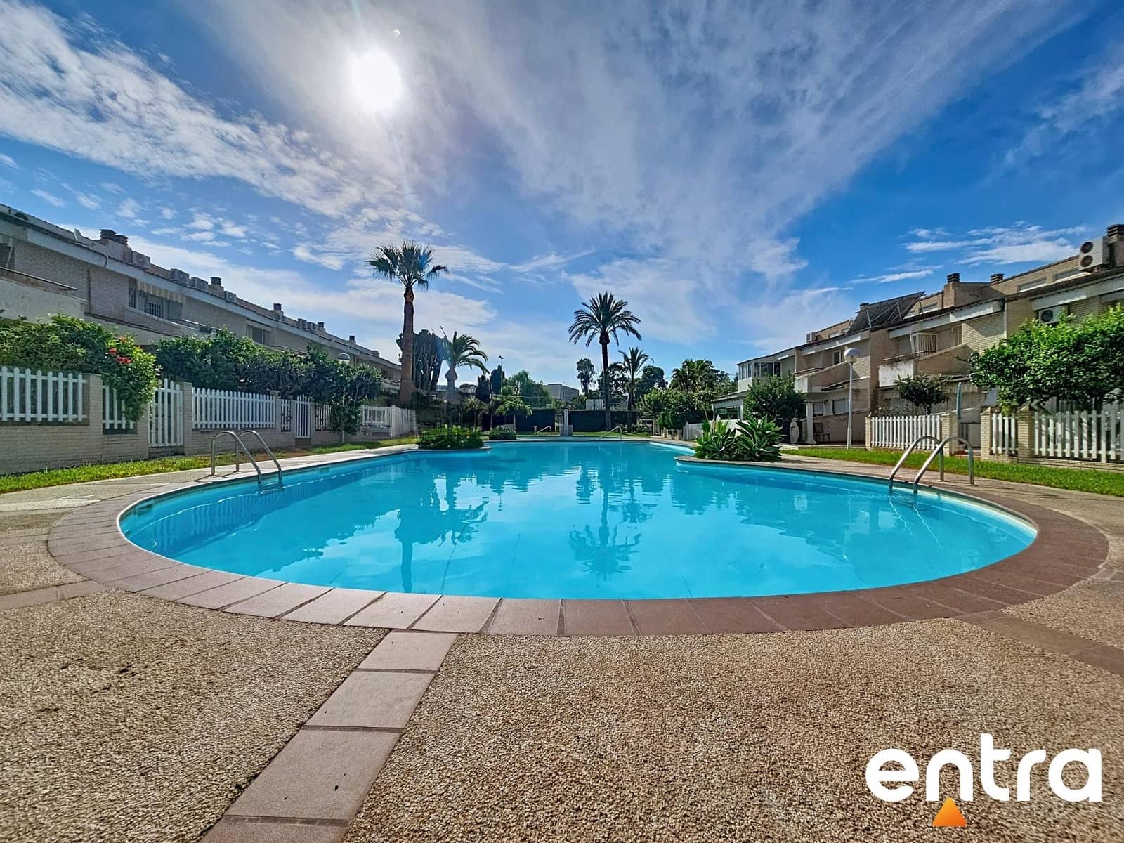 4 chambre Bungalow à vendre à Playa de San Juan avec piscine garage - 465 000 € (Ref: 10132066)