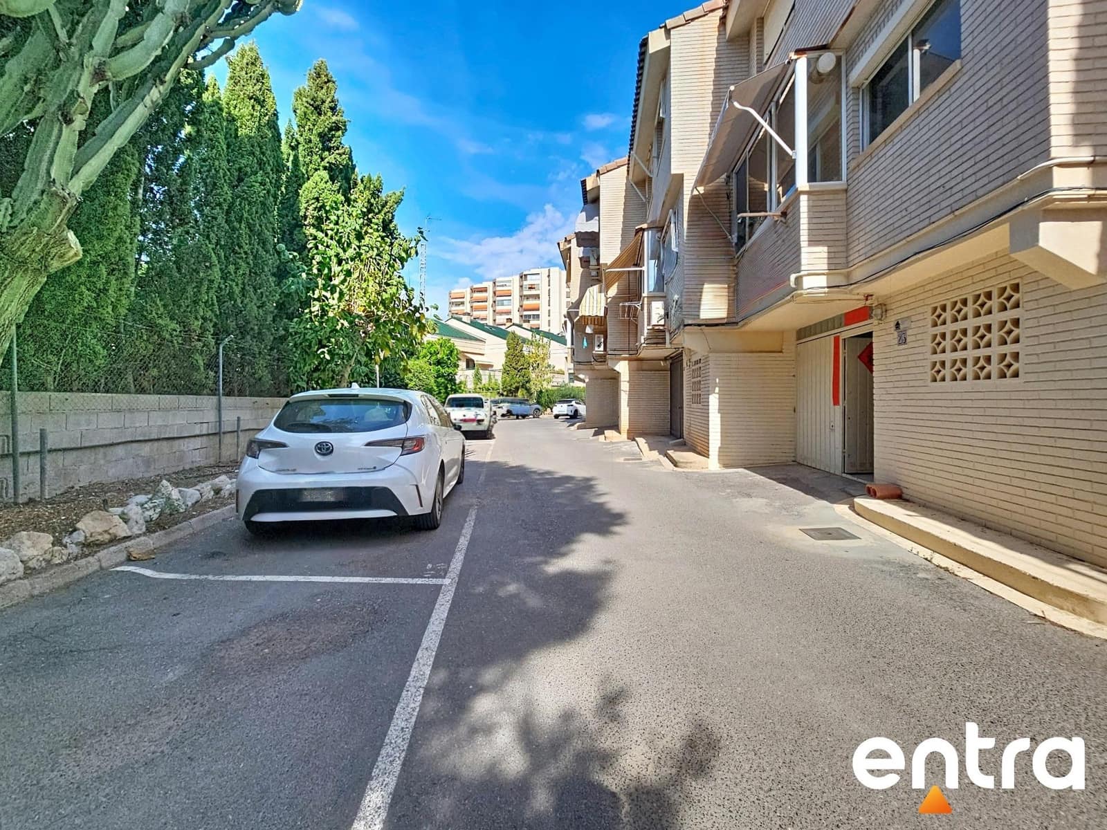 4 chambre Bungalow à vendre à Playa de San Juan avec piscine garage - 465 000 € (Ref: 10132066)
