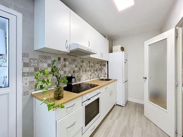 Piso de 3 habitaciones en Carolinas Altas, Alicante / Alacant ciudad en venta con garaje - 205.000 € (Ref: 10165091)