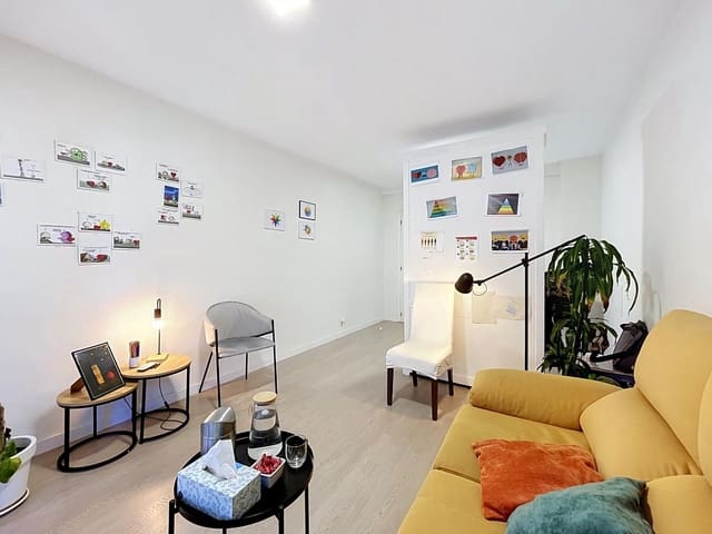 3 sovrum Lägenhet till salu i Carolinas Altas, Alicante stad med garage - 205 000 € (Ref: 10165091)