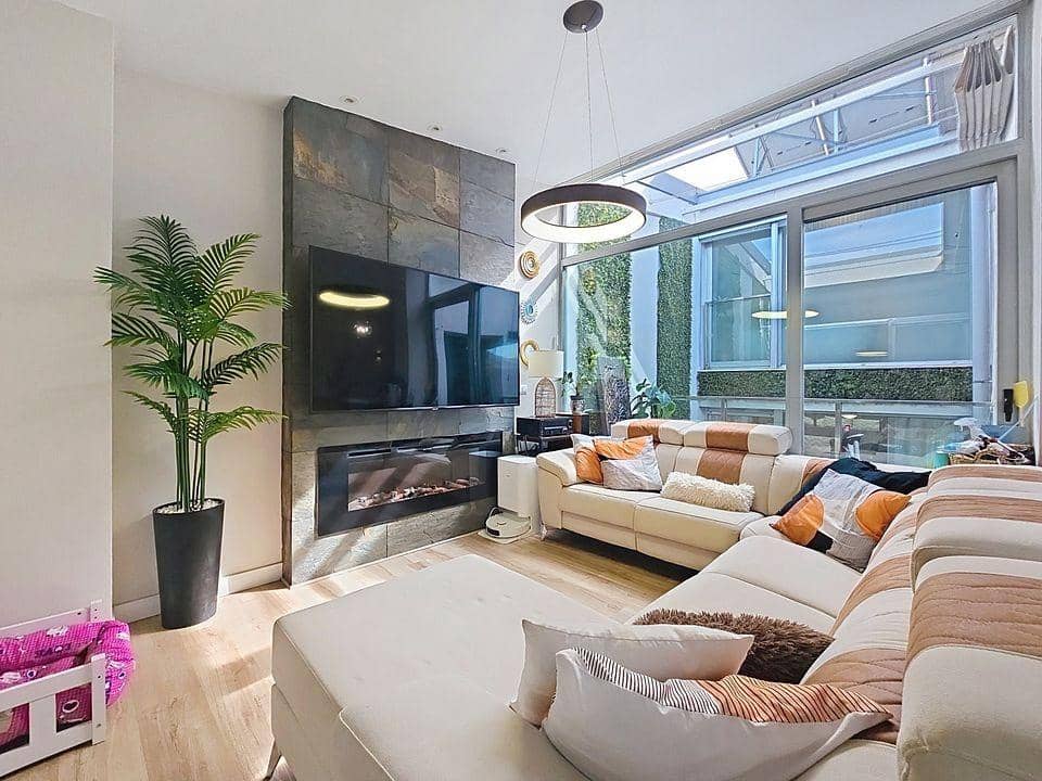 5 soverom Rekkehus til salgs i Alicante by med svømmebasseng garasje - € 699 000 (Ref: 10185011)