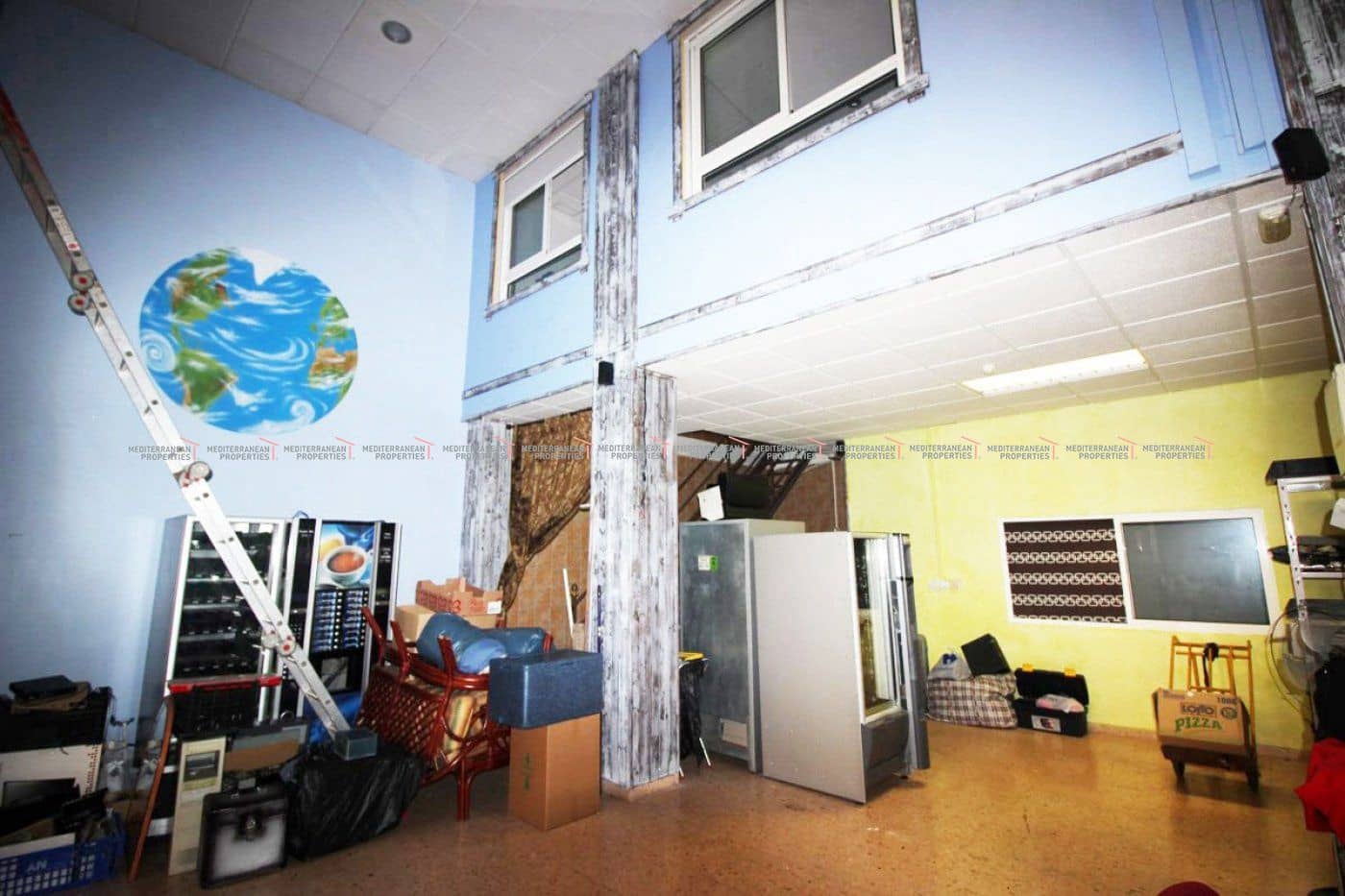 Commercial for sale in Alicante / Alacant city - € 159,000 (Ref: 7056357)