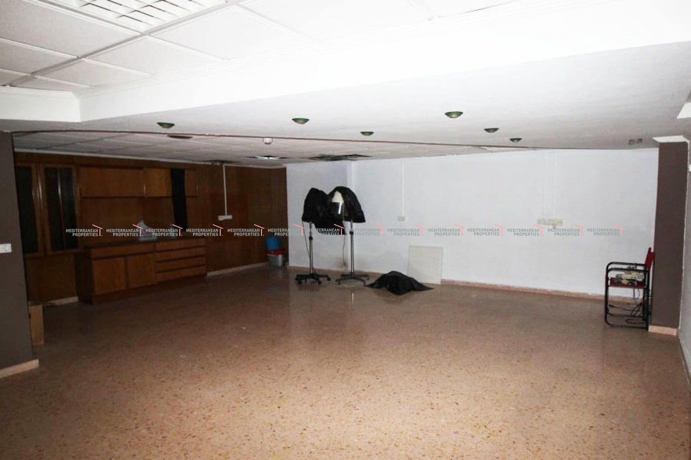 Kommersiell til salgs i Alicante by - € 159 000 (Ref: 7056357)