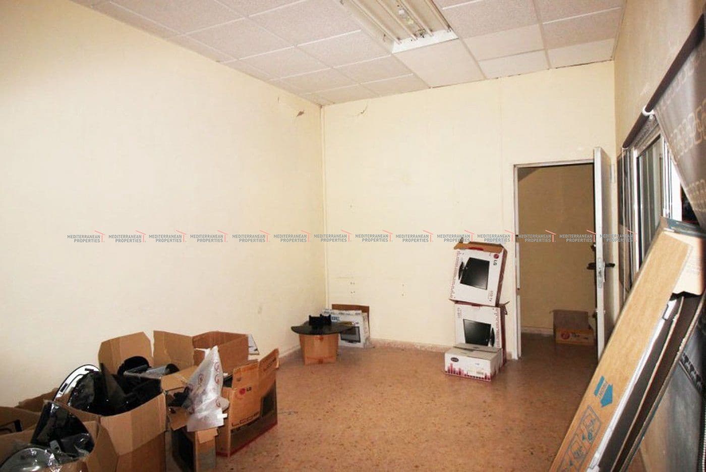 Kommersiell til salgs i Alicante by - € 159 000 (Ref: 7056357)