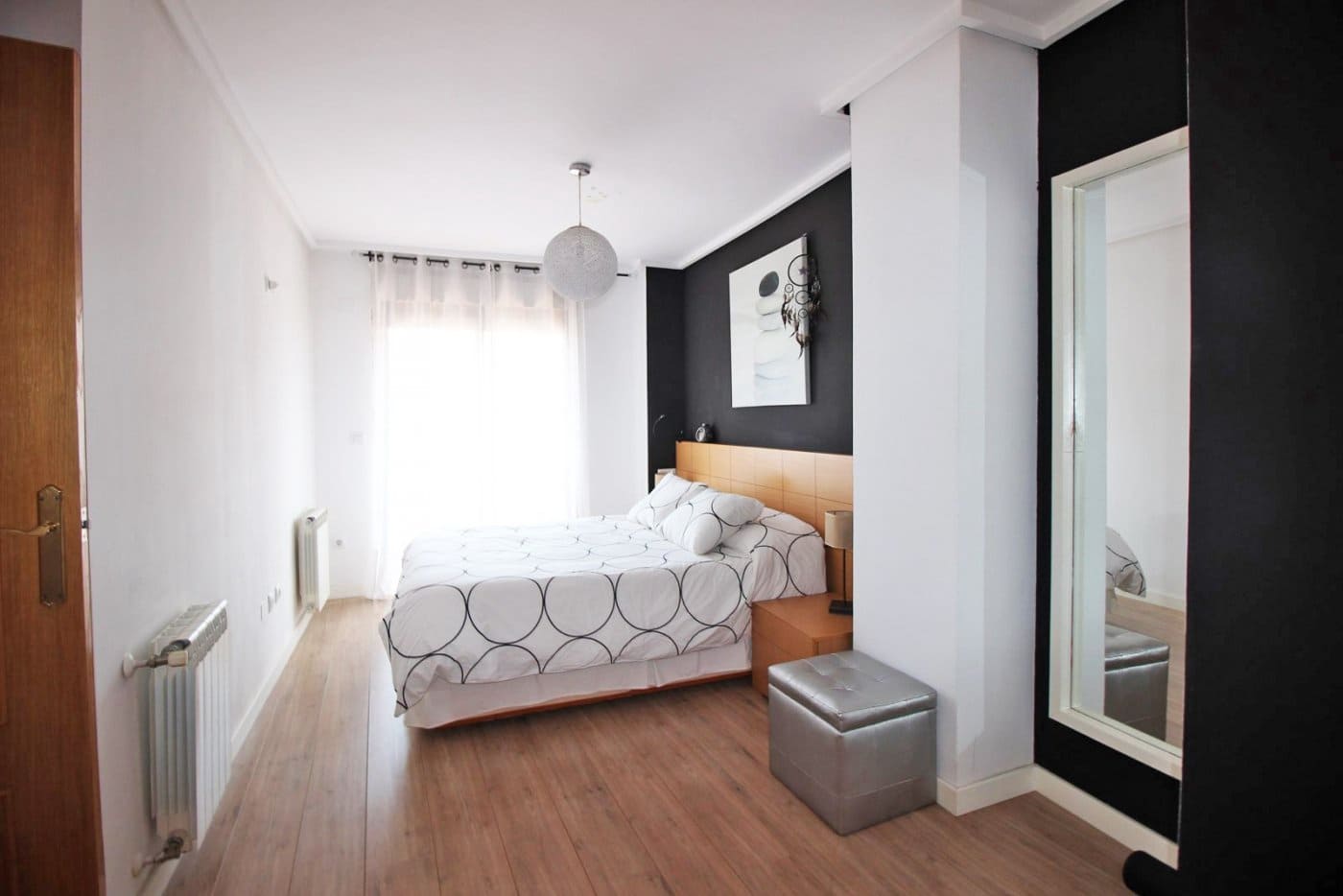 3 bedroom Flat for rent in Alicante / Alacant city with pool - € 1,600 (Ref: 7350922)