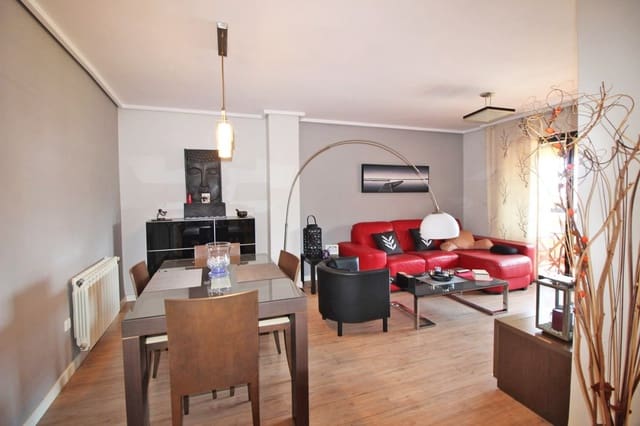 3 bedroom Flat for rent in Alicante / Alacant city with pool - € 1,600 (Ref: 7350922)