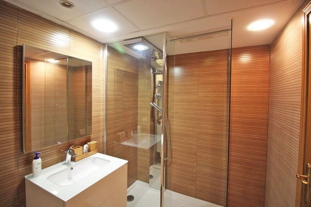 3 bedroom Flat for rent in Alicante / Alacant city with pool - € 1,600 (Ref: 7350922)