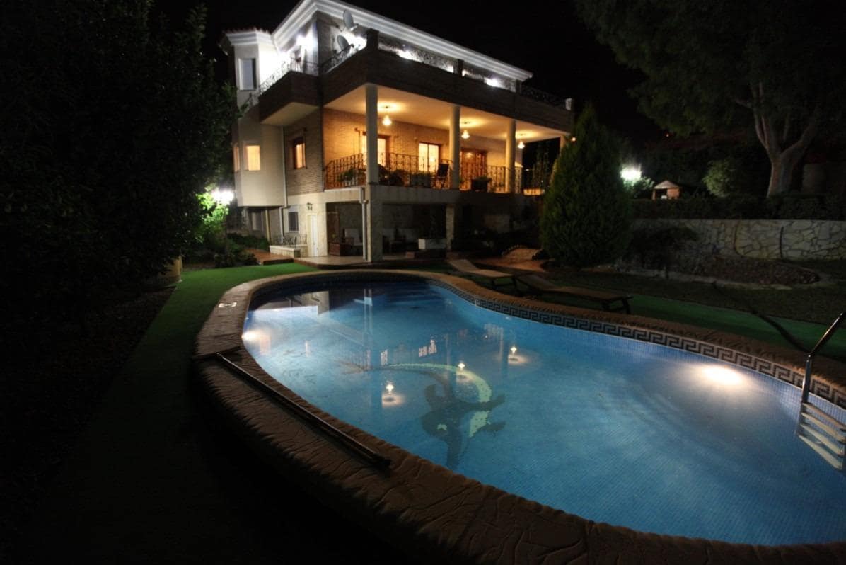 5 bedroom Villa for sale in Ciudad Quesada with pool - € 690,000 (Ref: 8500090)