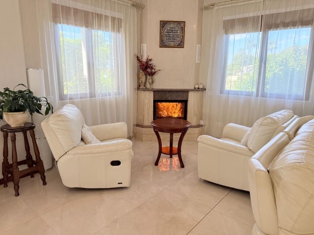 5 Zimmer Villa zu verkaufen in Ciudad Quesada, Rojales mit Pool - 630.000 € (Ref: 8500090)