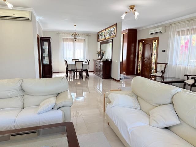 5 Zimmer Villa zu verkaufen in Ciudad Quesada, Rojales mit Pool - 630.000 € (Ref: 8500090)