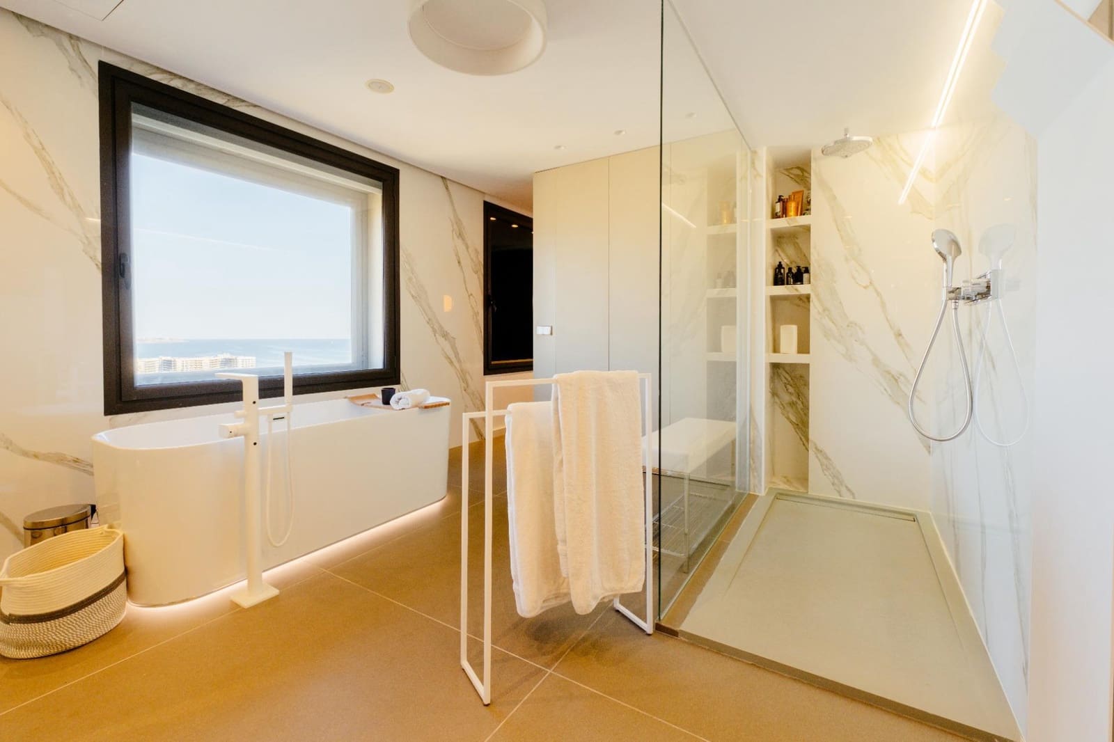 3 soveværelse Lejlighed til salg i Alicante by - € 1.500.000 (Ref: 8778524)