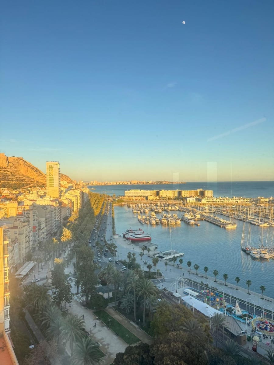 3 quarto Apartamento para venda em Alicante cidade - 2 000 000 € (Ref: 8778524)