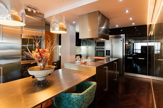 3 quarto Apartamento para venda em Alicante cidade - 2 000 000 € (Ref: 8778524)