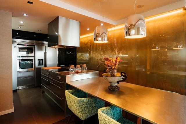 3 quarto Apartamento para venda em Alicante cidade - 2 000 000 € (Ref: 8778524)