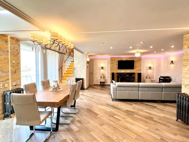 4 soveværelse Penthouse til salg i Playa de San Juan, Alicante by med swimmingpool garage - € 1.780.000 (Ref: 8781731)