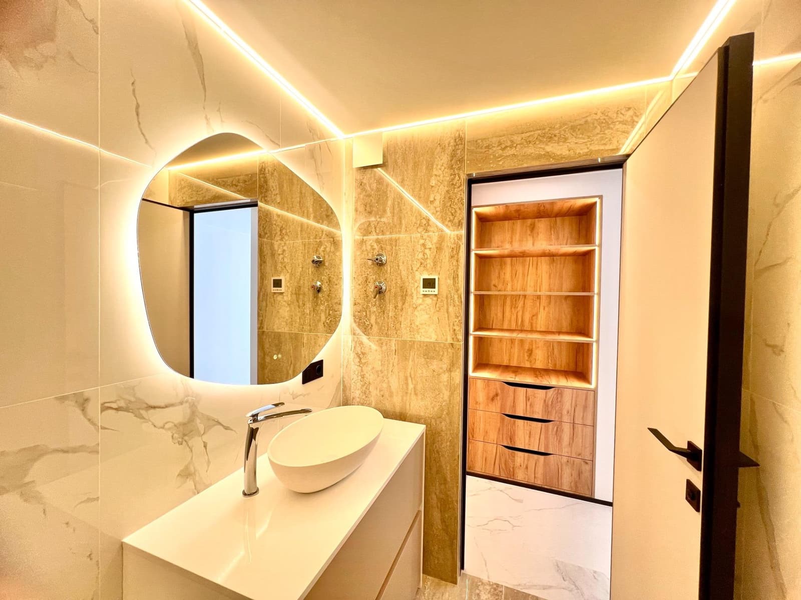 Piso de 3 habitaciones en Alicante / Alacant ciudad en venta con garaje - 399.000 € (Ref: 8869732)