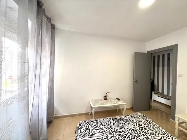 Piso de 3 habitaciones en Alicante / Alacant ciudad en venta - 150.000 € (Ref: 8894843)