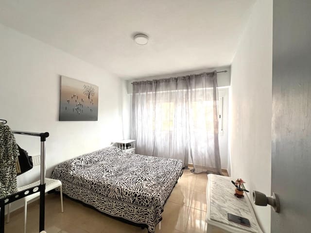 Piso de 3 habitaciones en Alicante / Alacant ciudad en venta - 150.000 € (Ref: 8894843)