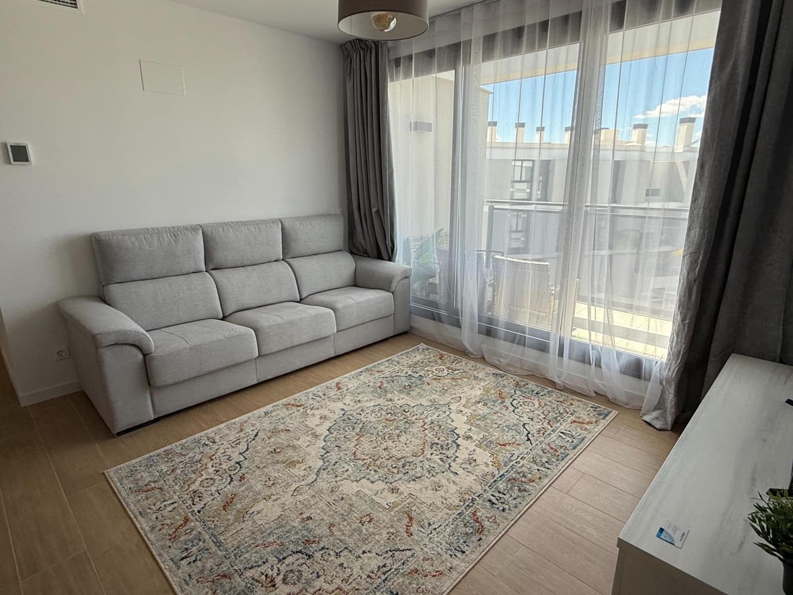 2 makuuhuone Asunto vuokrattavana paikassa San Juan de Alicante / Sant Joan d'Alacant mukana uima-altaan 
autotalli - 1 800 € (Ref: 8938653)