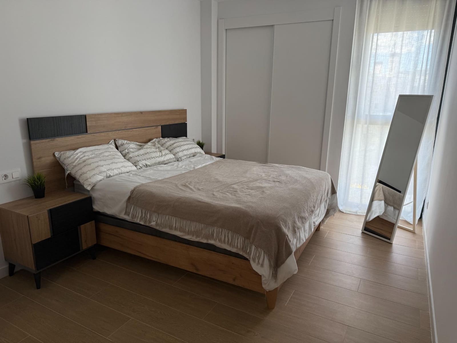 2 makuuhuone Asunto vuokrattavana paikassa San Juan de Alicante / Sant Joan d'Alacant mukana uima-altaan 
autotalli - 1 800 € (Ref: 8938653)