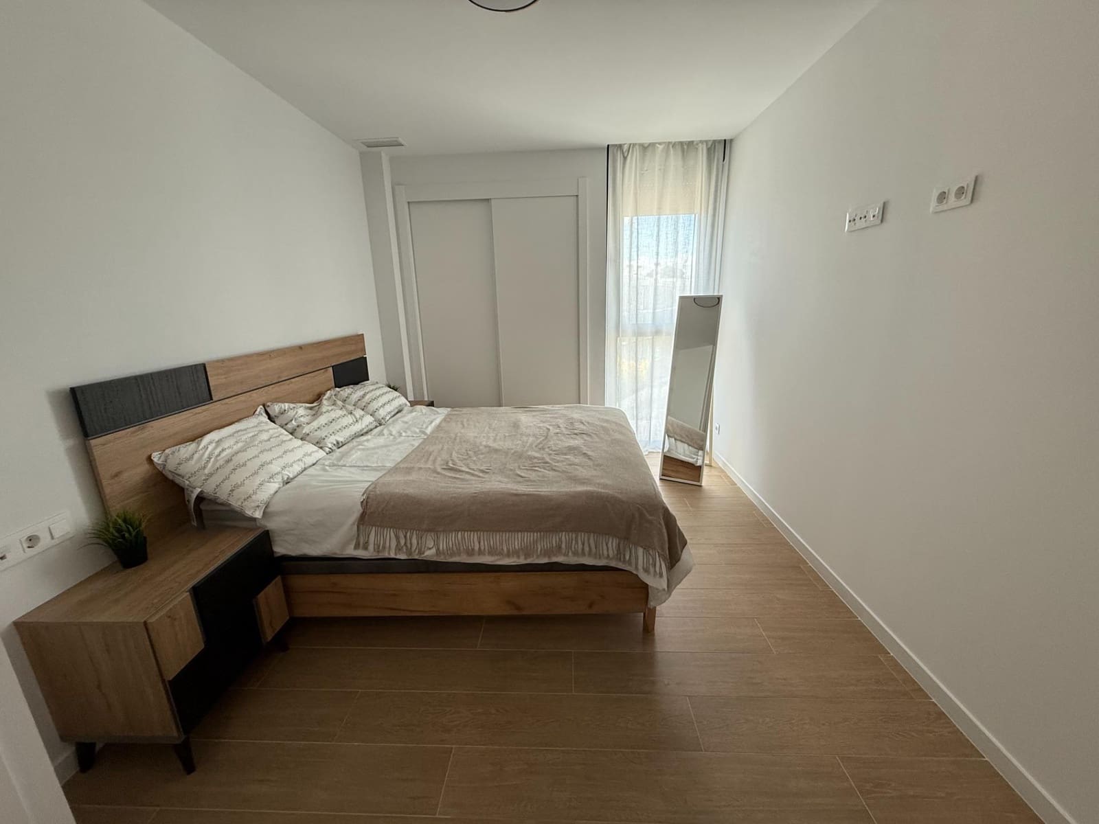 2 makuuhuone Asunto vuokrattavana paikassa San Juan de Alicante / Sant Joan d'Alacant mukana uima-altaan 
autotalli - 1 800 € (Ref: 8938653)