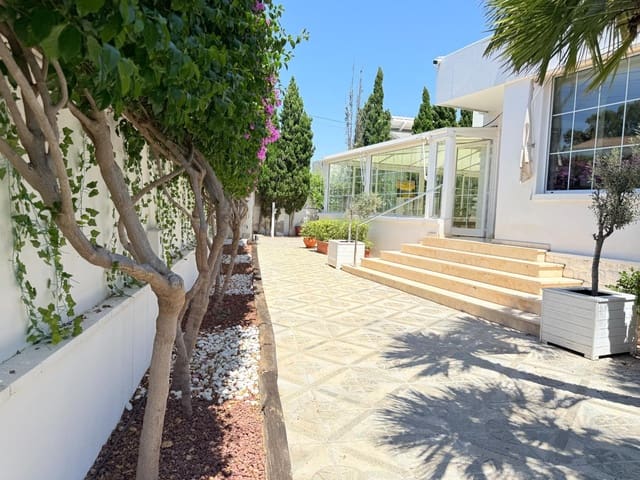 Chalet de 3 habitaciones en San Juan de Alicante / Sant Joan d'Alacant en venta con piscina garaje - 750.000 € (Ref: 9057620)