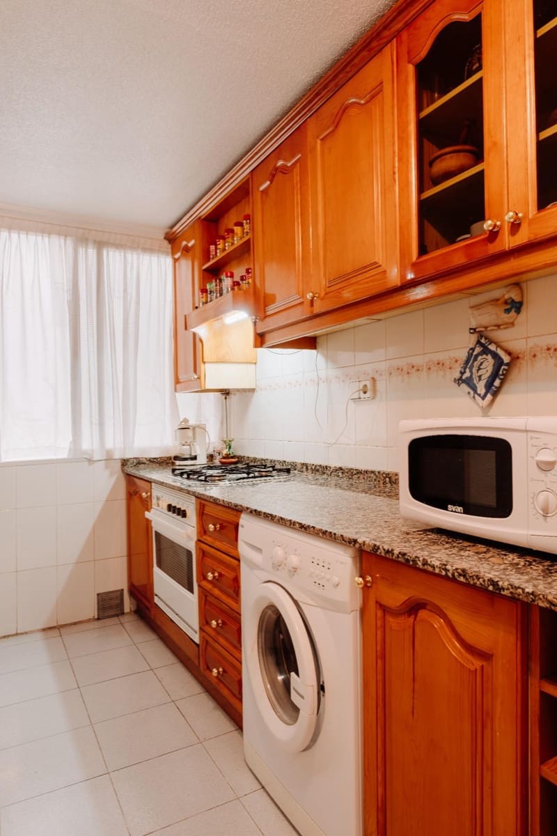 2 makuuhuone Asunto myytävänä paikassa Alicante kaupunki - 170 000 € (Ref: 9181061)