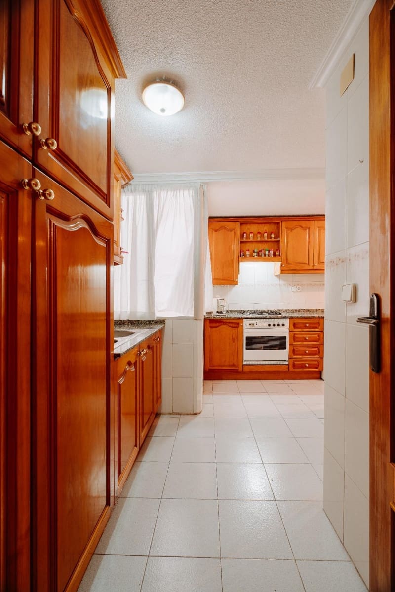 2 bedroom Flat for sale in Alicante / Alacant city - € 170,000 (Ref: 9181061)