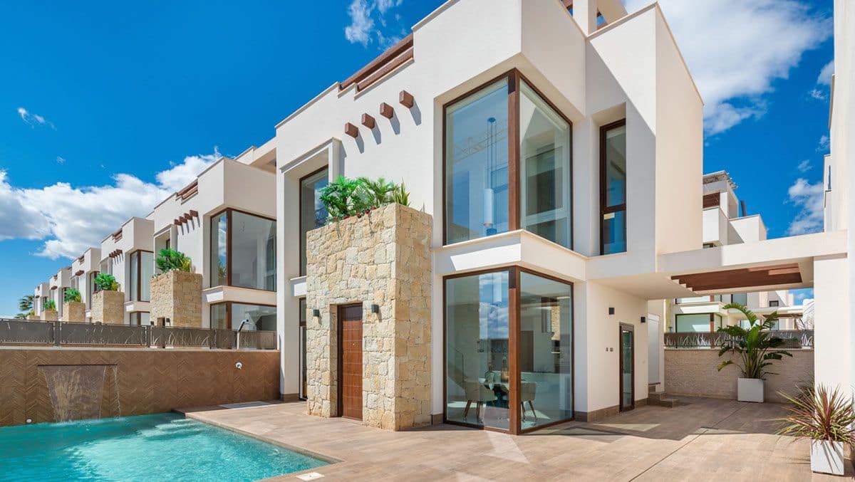 5 sypialnia Willa na sprzedaż w Los Montesinos z basenem - 780 000 € (Ref: 9226528)