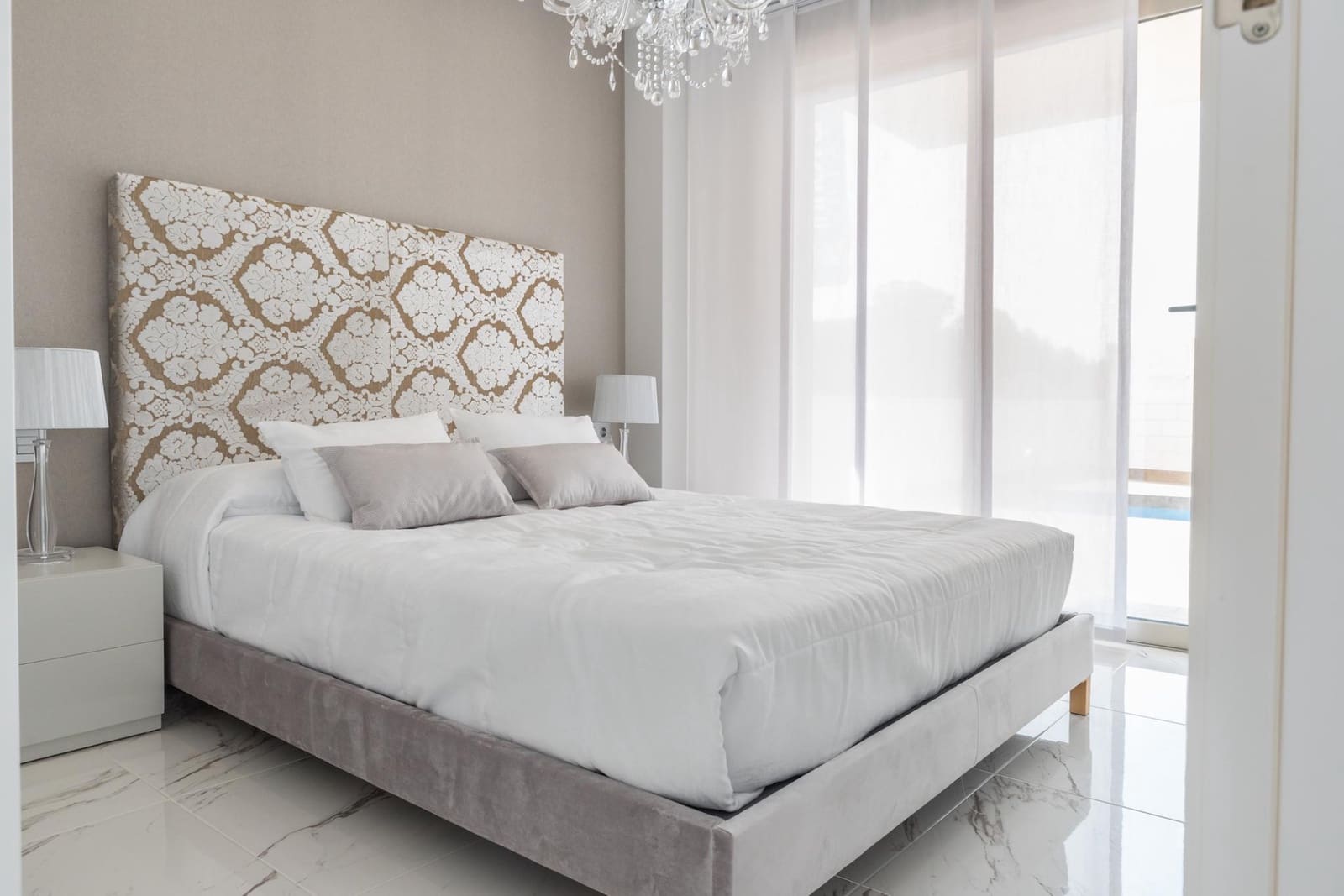 3 slaapkamer Villa te koop in Orihuela Costa met zwembad - € 390.000 (Ref: 9226532)