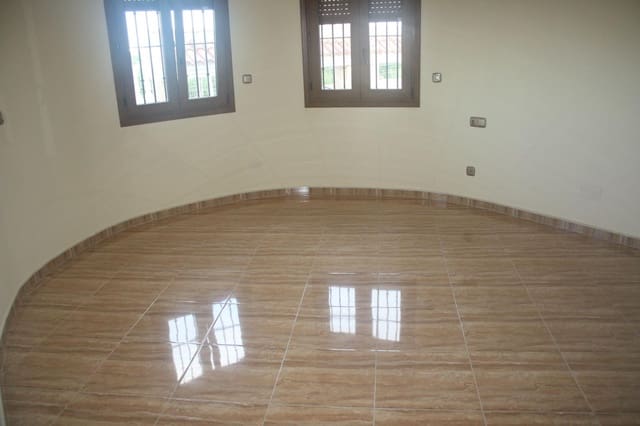 3 camera da letto Villa in vendita in La Siesta, Torrevieja con piscina garage - 550.000 € (Rif: 9226574)