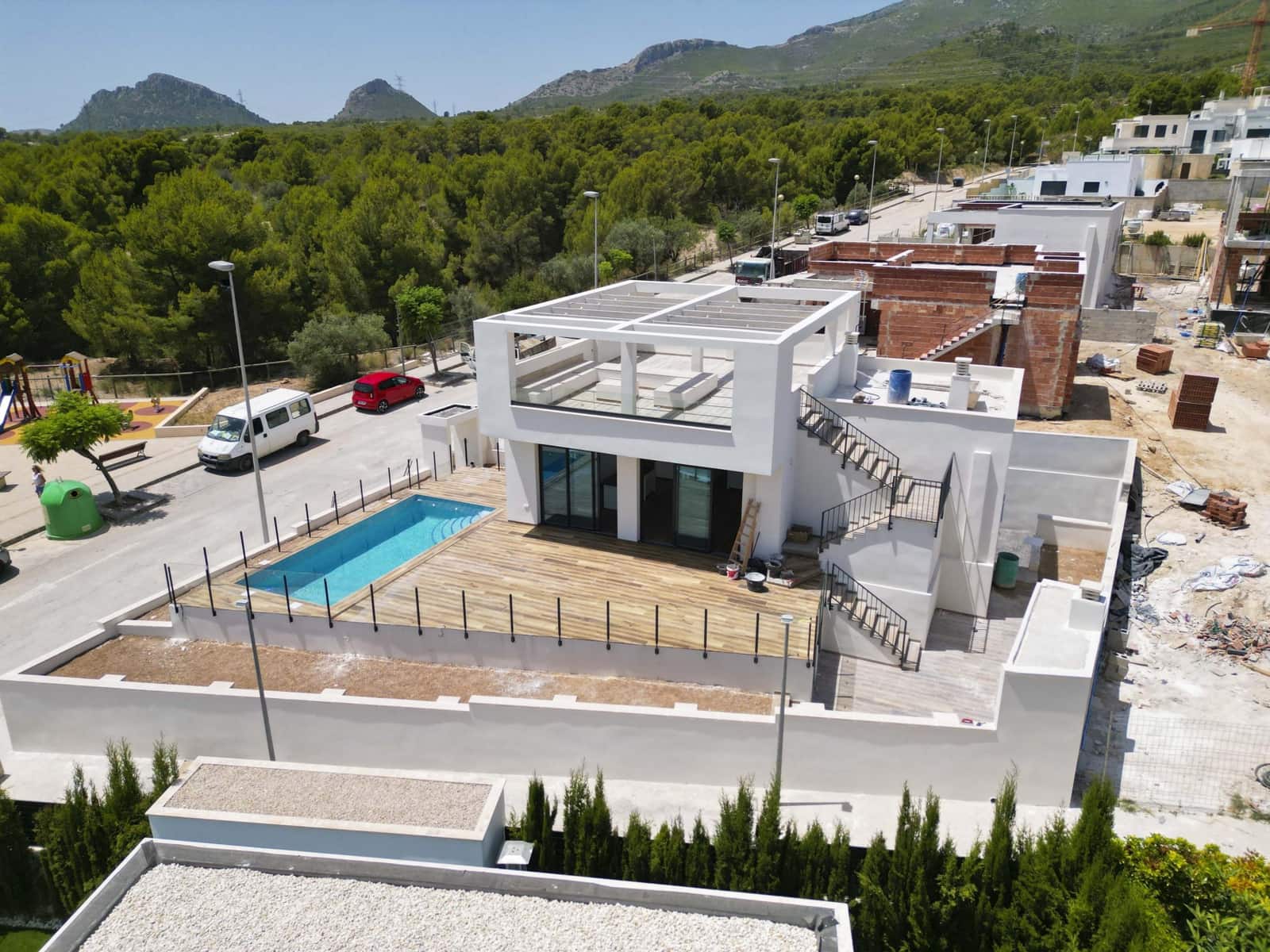 3 bedroom Villa for sale in Polop with pool - € 720,000 (Ref: 9226592)