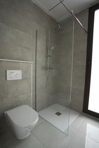 Chalet de 3 habitaciones en Polop en venta con piscina - 620.000 € (Ref: 9226593)