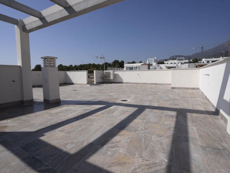 3 bedroom Villa for sale in Polop with pool - € 620,000 (Ref: 9226593)